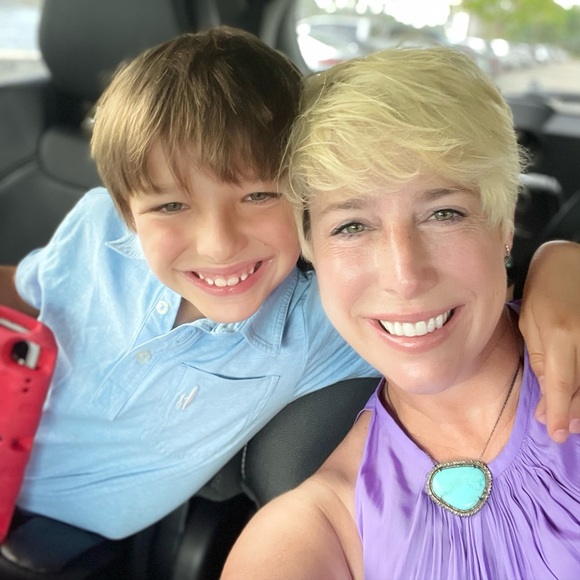 Meet your Posher, Elise - Picture 4 of 4